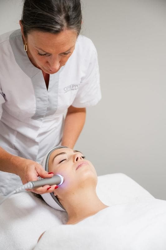 Soin Peeling CEREPHARMA - VM Esthétique Loverval